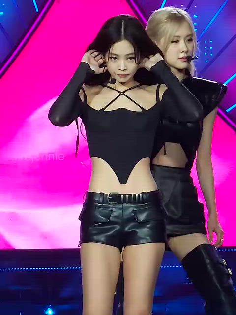 Jennie short so fine🔥