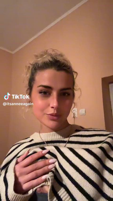 Anne - More tiktok flash vids on my TT likes