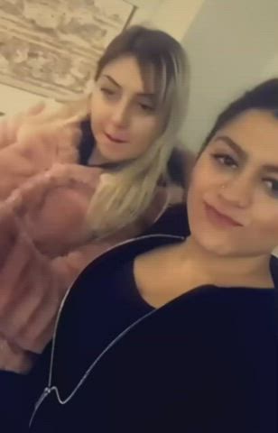 girlfriend girls kissing lesbian turkish clip
