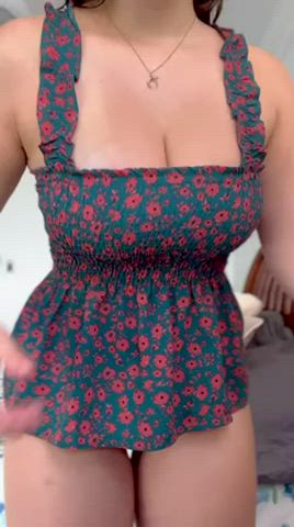 big tits natural tits redhead clip