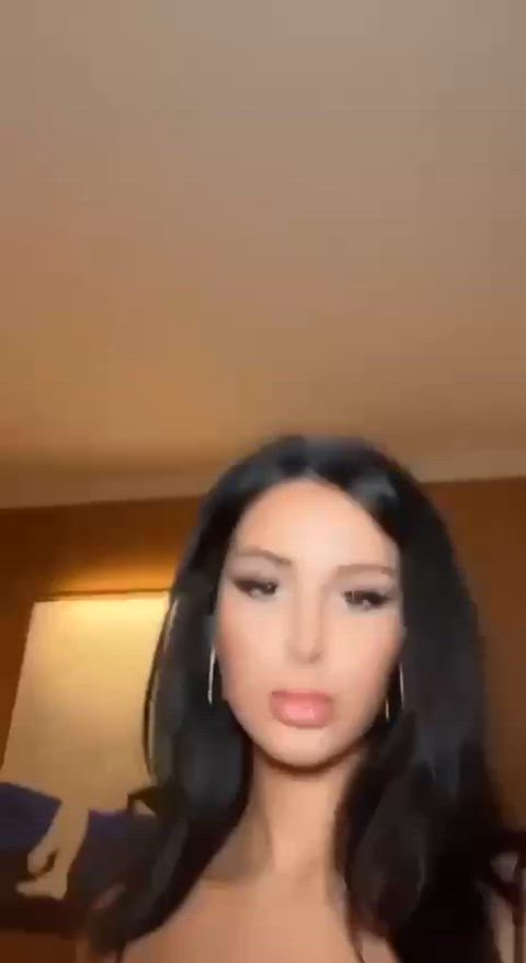 celebrity cleavage dress huge tits lips natural tits turkish clip