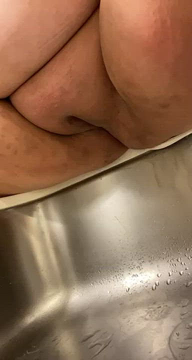 Brunette Female Pee Peeing Pussy Shaved Pussy clip