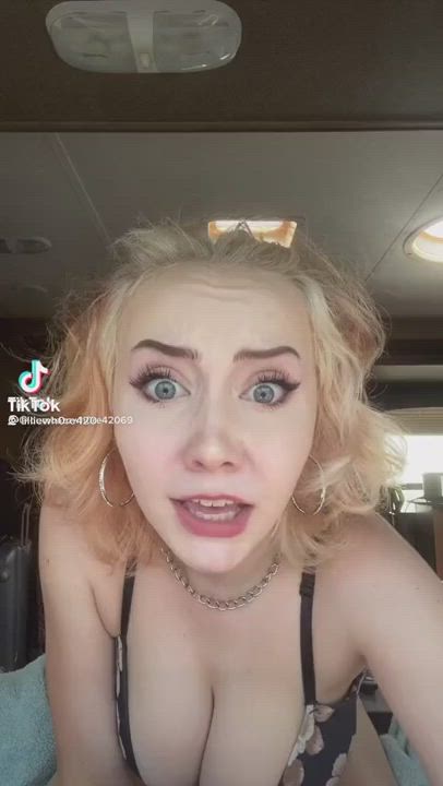 18 Years Old 20 Years Old 21 Years Old Babe Swimsuit Teen TikTok Porn GIF by tiktokslut