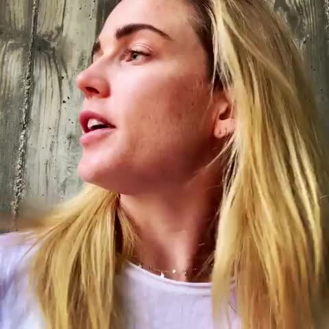 Caity Lotz teaches us about the color purple in film theory