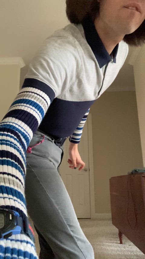 Here’s me doing a little stupid dance, feat. my butt, but clothed >_<