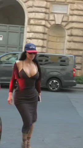 big tits dress kim kardashian clip