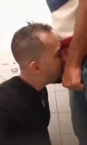bathroom blowjob cock worship cruise gay moaning clip