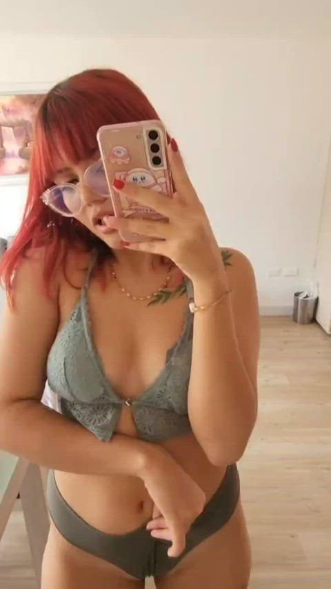 latina onlyfans red hair teen clip