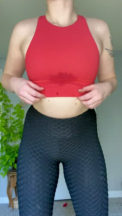 My ass was so sweaty after my run I couldn’t resist making it clap for you 😘