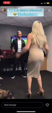 Big Ass Big Tits Blonde British Curvy Dancing TikTok UK clip