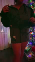 Christmas Cleavage TikTok clip