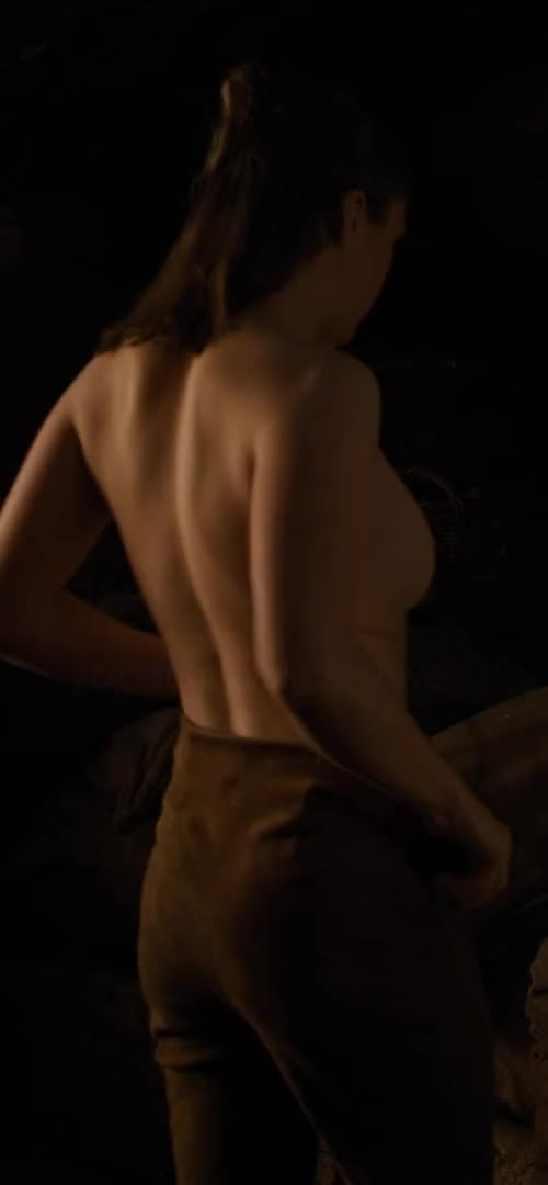 Maisie Williams in Game of Thrones (TV Series 2011– ) [S08E02] - Cropped
