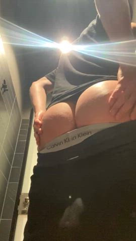 Any love for a jiggly butt? 🍑