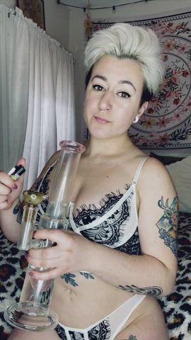 I rip this bong several times a day every day and still cough like crazy lol
