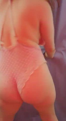 big ass bubble butt clothed dancing non-nude clip
