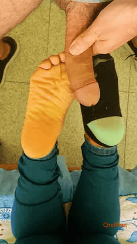 feet foot foot fetish foot worship footjob handjob latina onlyfans pov cum on feet