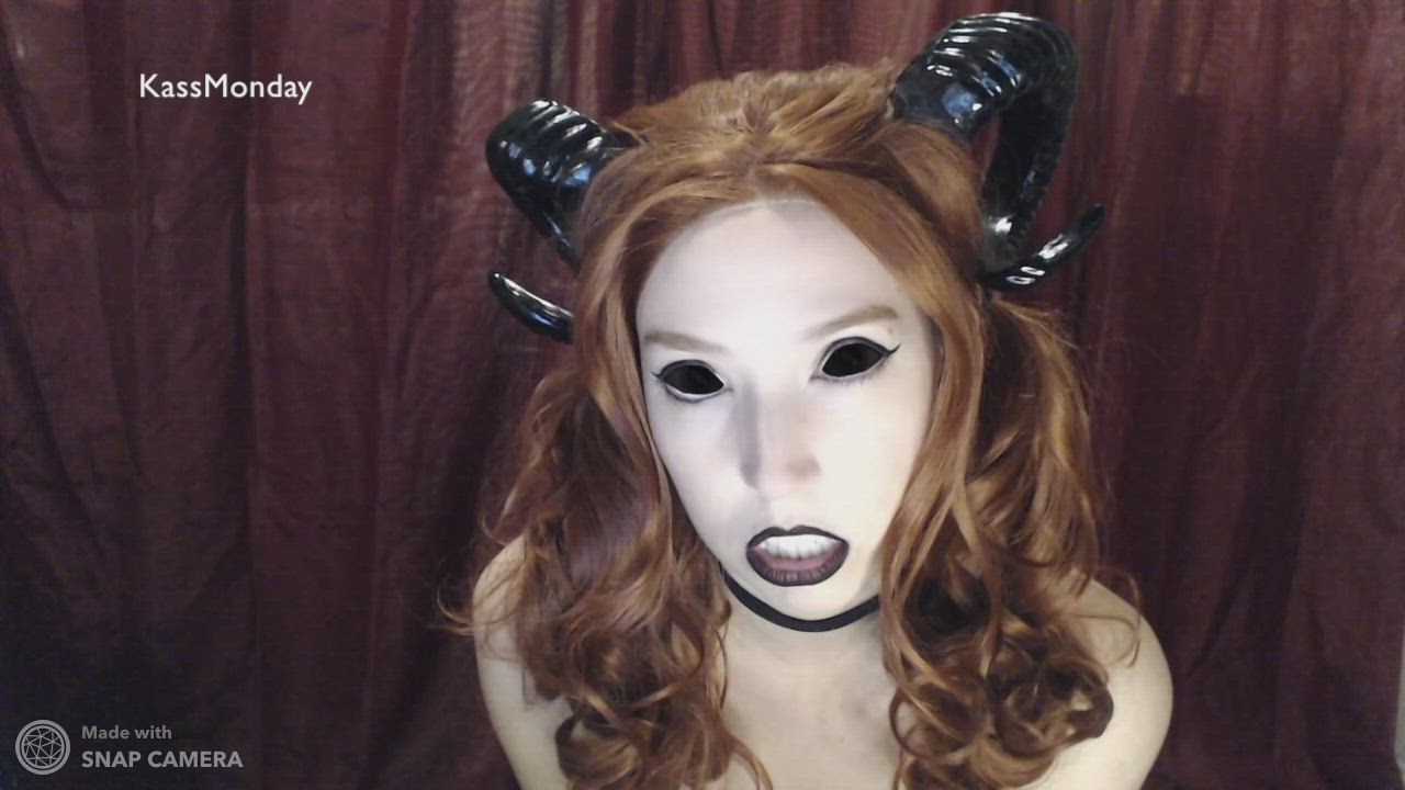 Choker Cosplay Goth Monster Girl Pale Redhead clip