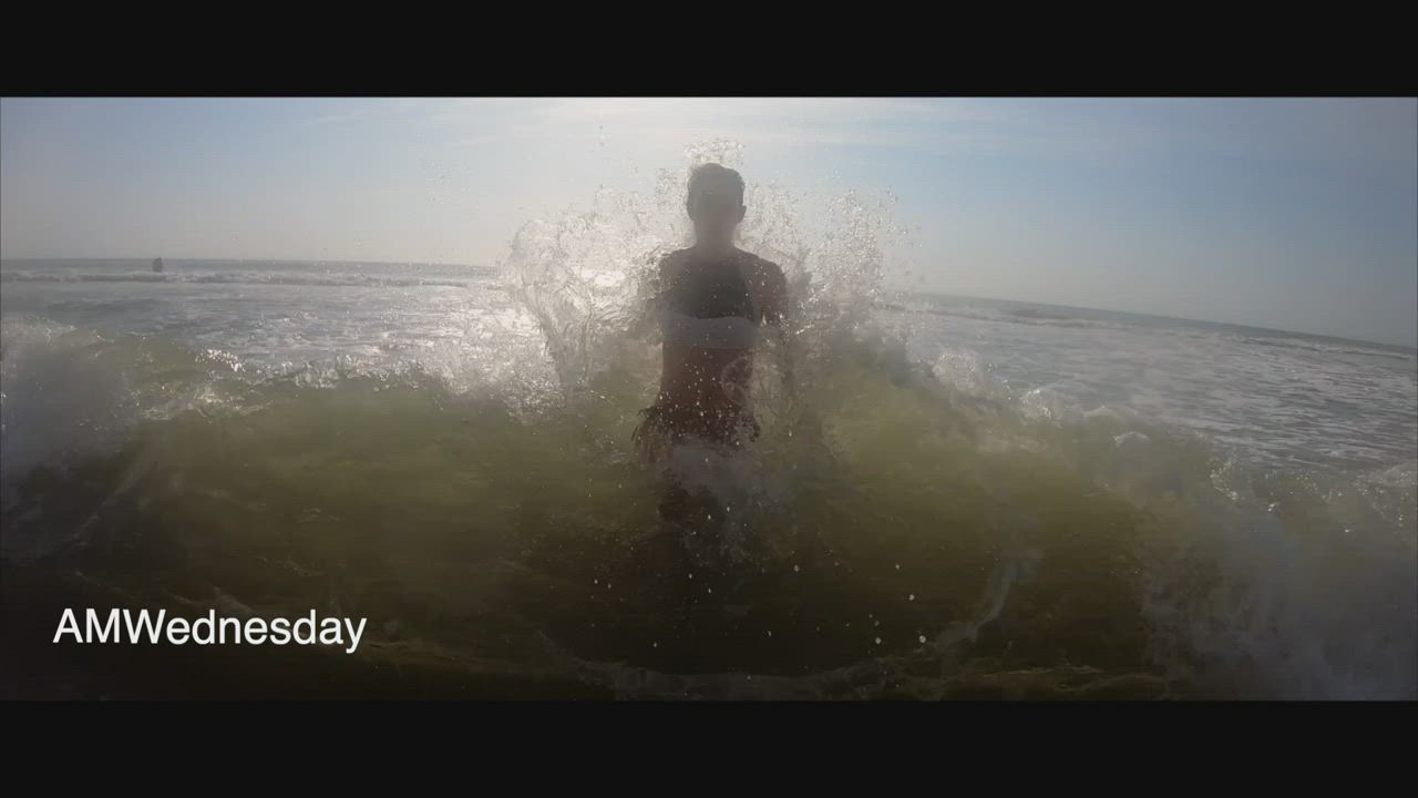 Beach Public Wet clip