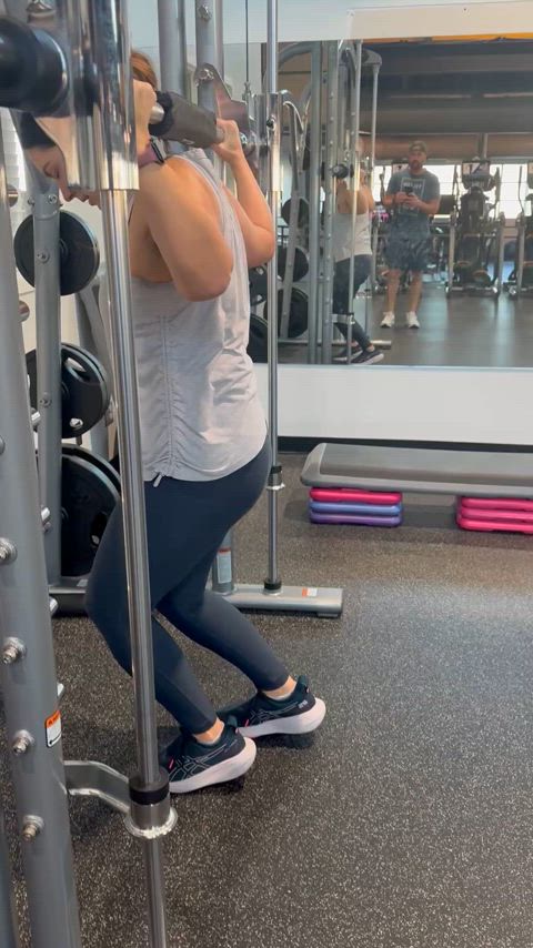 amateur big tits workout curvy-chicks clip