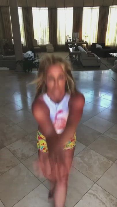 Belly Button Britney Spears Legs clip