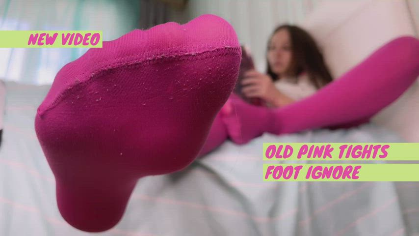 Pink tights. Foot ignore