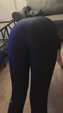 ass booty leggings milf onlyfans stretching women workout clip