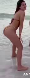 Ass Beach Twerking clip