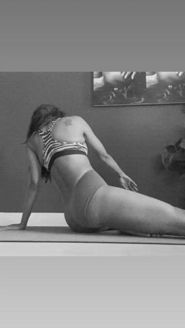 Esha Gupta thick brown ass while doing yoga in shorts