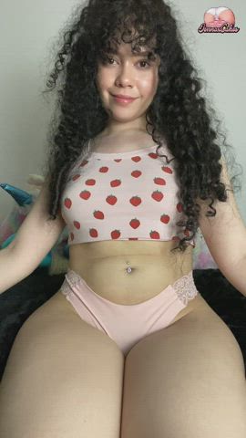 curly hair thick thighs titty drop bbw curvy clip