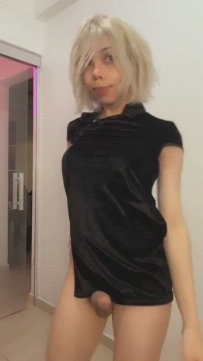 Blonde Petite Trans clip