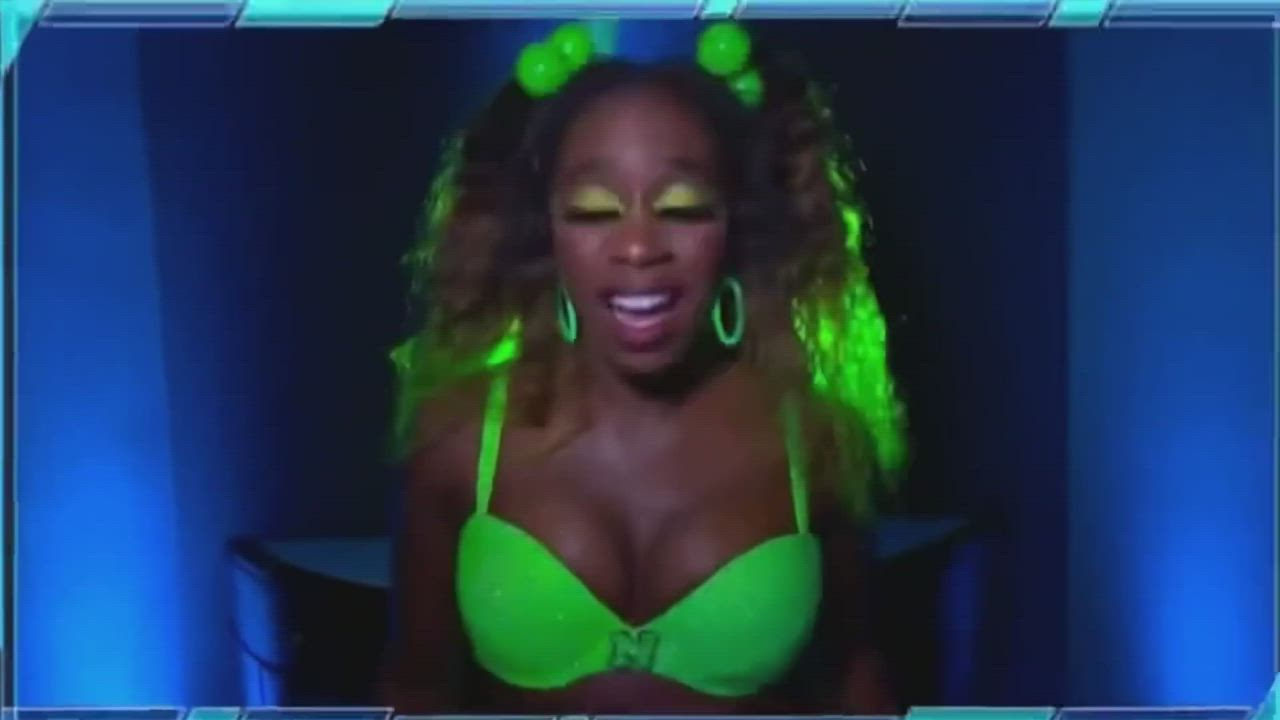 Naomi is a goddess