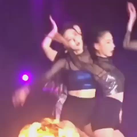 I love your bouncing boobies Jennie while riding my cock and you just feel good 🥵🥵👅👅😋😋