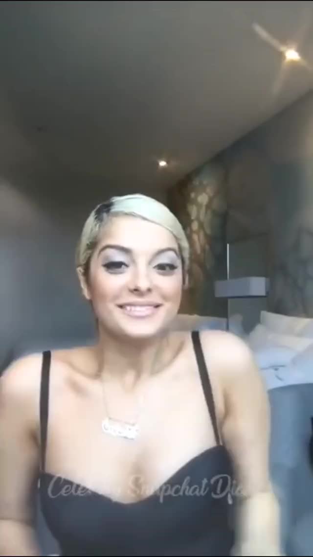 Bebe Rexha showing her livestream her giant ass in tight pants as eye candy