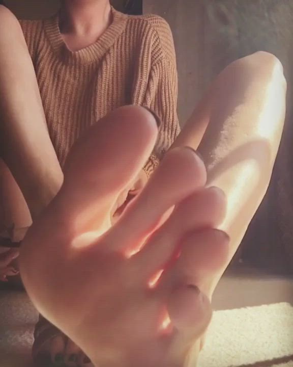 Feet Foot Toes clip