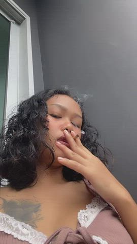 Do you wanna love smoking I just want to tease you, honey 😉