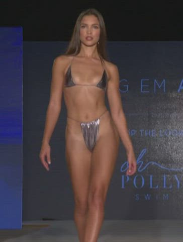 Big Ass Bikini Model clip