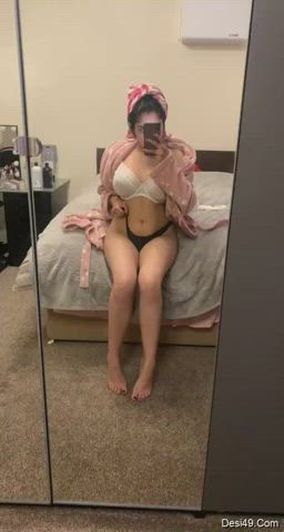 desi huge tits selfie tease clip