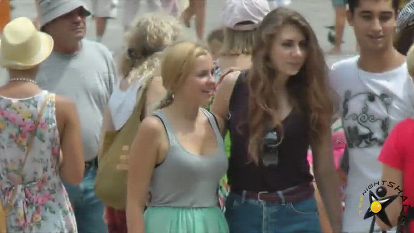 candid cleavage clothed non-nude public tank top clip