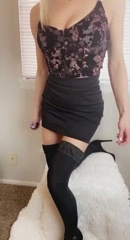 Here's some Milf with those heels