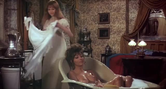 Ingrid Pitt - The Vampire Lovers (1970)