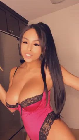 autumn falls big tits latina clip