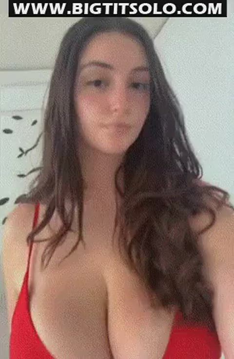 big tits bikini brazilian busty cam camgirl huge tits jiggle natural tits non-nude