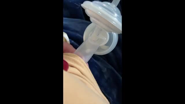 amateur bbw huge tits lactating milf milking nails clip