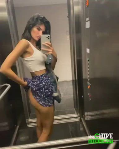Ass Booty Brunette Cute Elevator Flashing Public Selfie Skirt clip