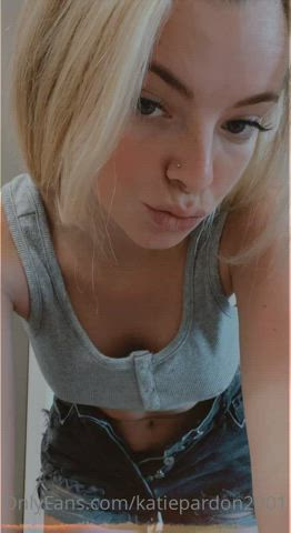 Amazon Position Blonde Boobs Emily Perkins Flashing Homemade Nipple Nipple Piercing