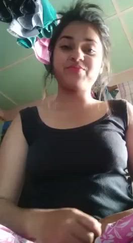 Extremely Cute Desi Gawl Enjoying Herself ❤️🔥 FULL VIDE0 👇👇