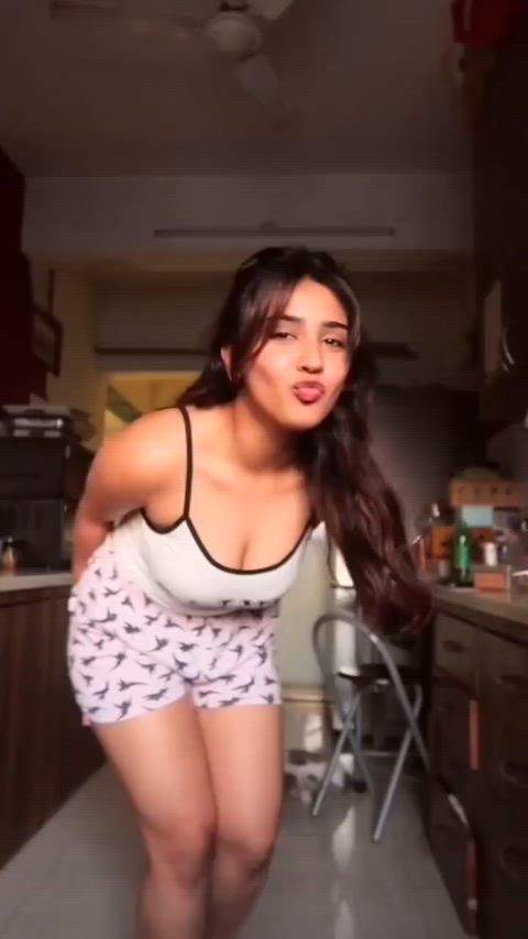 Roshni Walia 