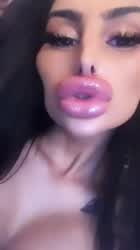 Homemade Lips Selfie clip