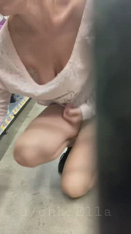 I love flashing my boobs at Walmart!