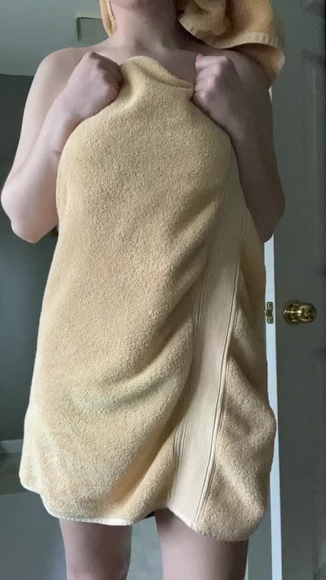 towel reveal (oc)